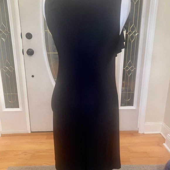 Little black dress - Picture 3 of 4